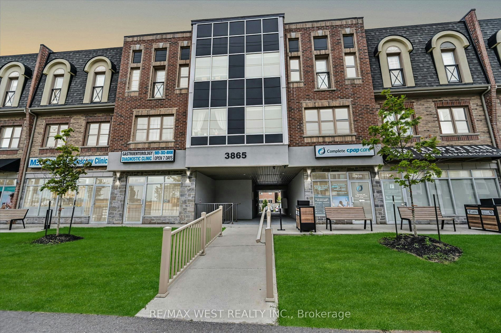 219-3865 Major Mackenzie Drive, Vaughan, ON, L4H 4P4 - 4