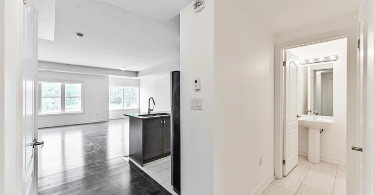 219-3865 Major Mackenzie Drive, Vaughan, ON, L4H 4P4 - 8