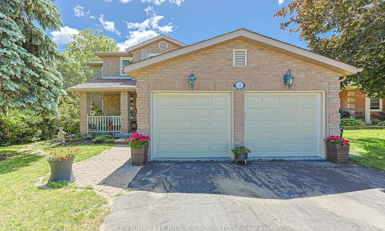 12 Gres Court
