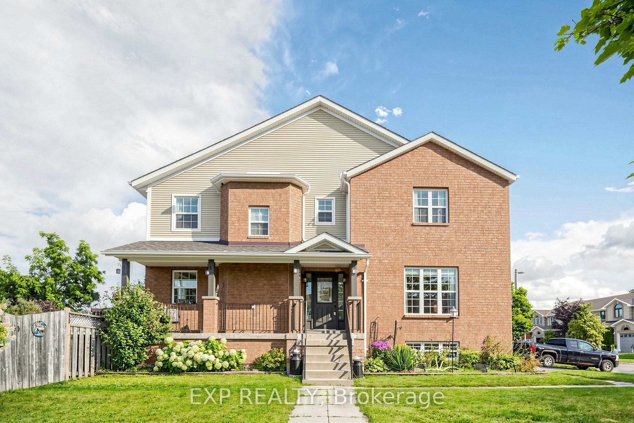 33 Wrendale Crescent, Georgina, ON, L4P 4C4