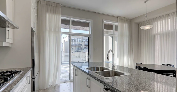 35 Carrville Woods Circle, Vaughan, ON, L6A 4Z6 - 10