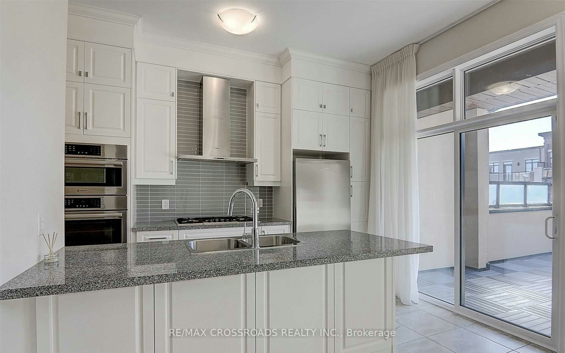 35 Carrville Woods Circle, Vaughan, ON, L6A 4Z6 - 9