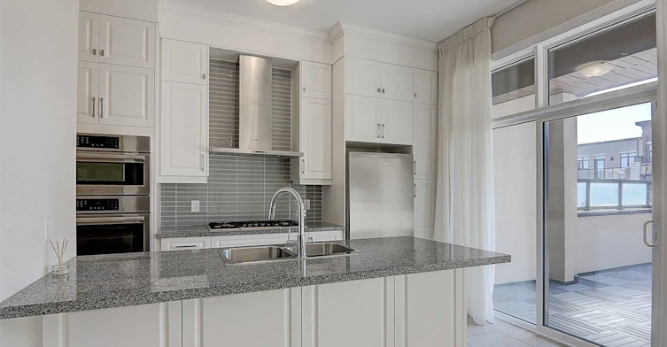 35 Carrville Woods Circle, Vaughan, ON, L6A 4Z6 - 9