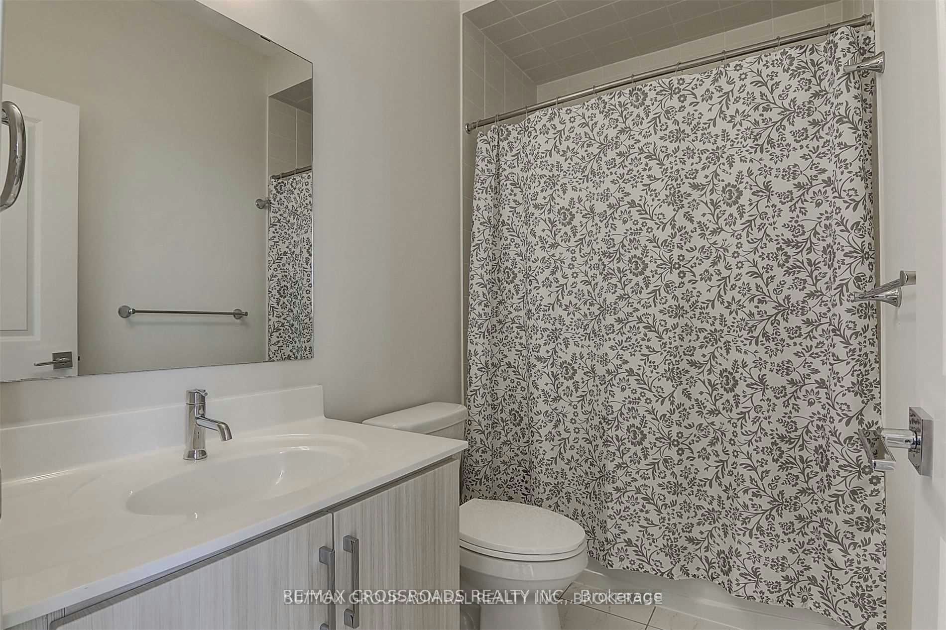 35 Carrville Woods Circle, Vaughan, ON, L6A 4Z6 - 11