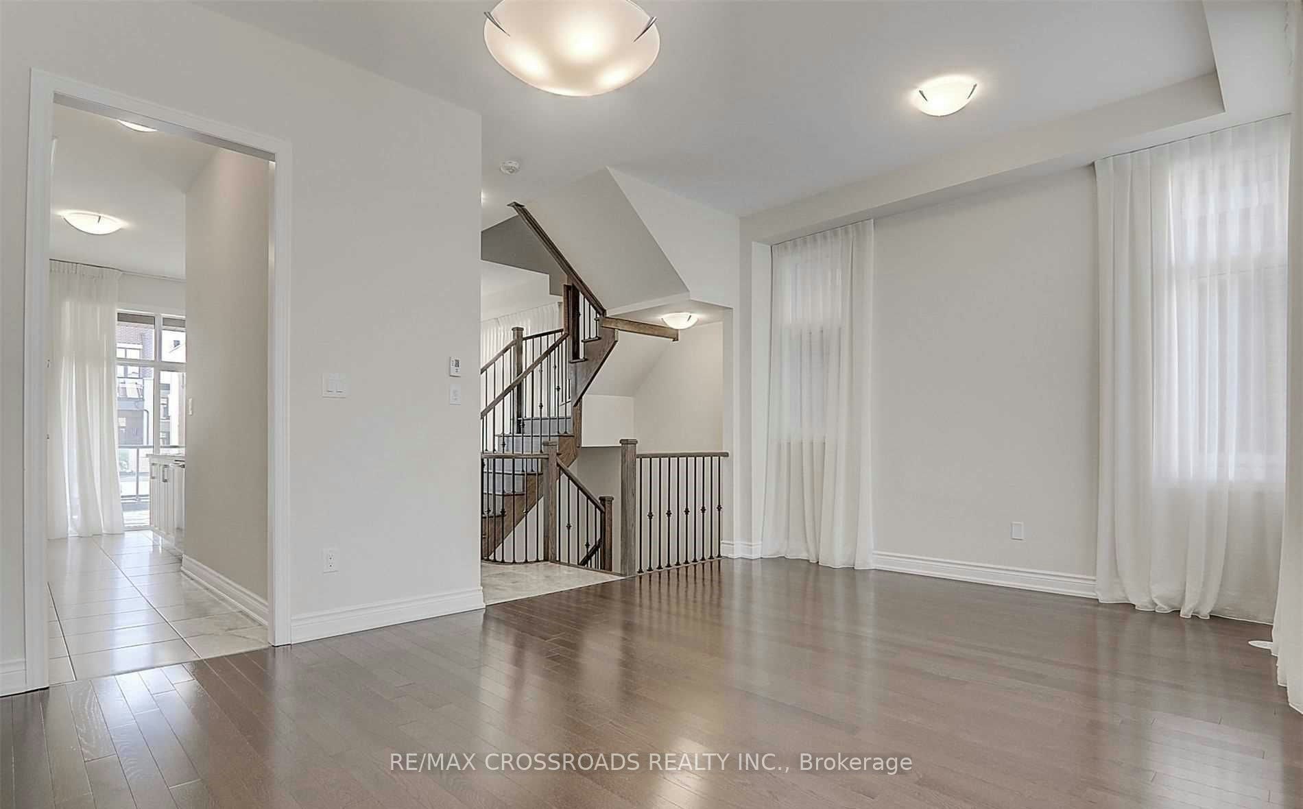 35 Carrville Woods Circle, Vaughan, ON, L6A 4Z6 - 6