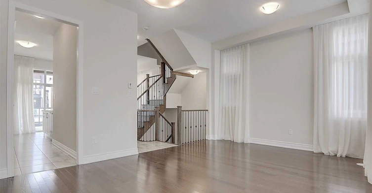 35 Carrville Woods Circle, Vaughan, ON, L6A 4Z6 - 6