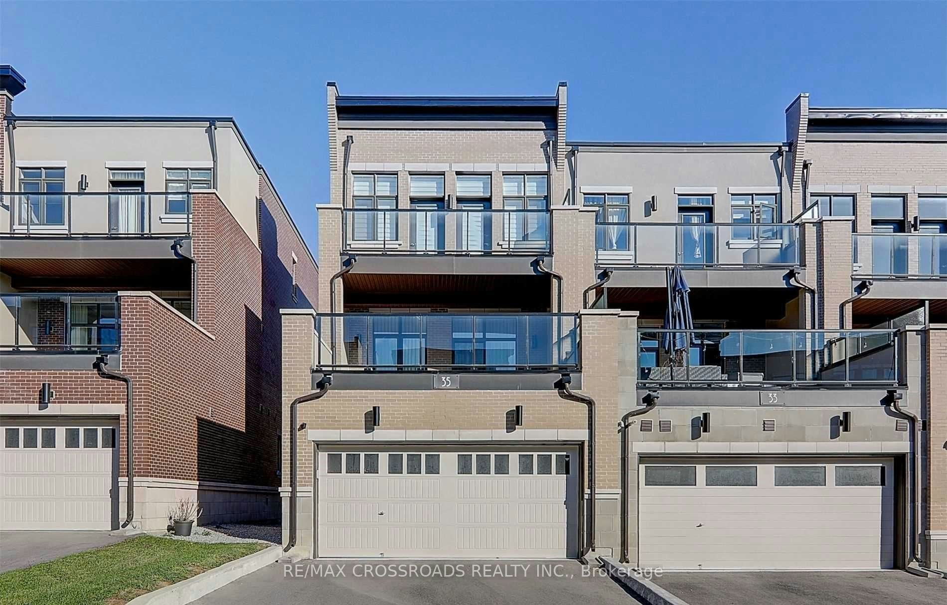 35 Carrville Woods Circle, Vaughan, ON, L6A 4Z6 - 2