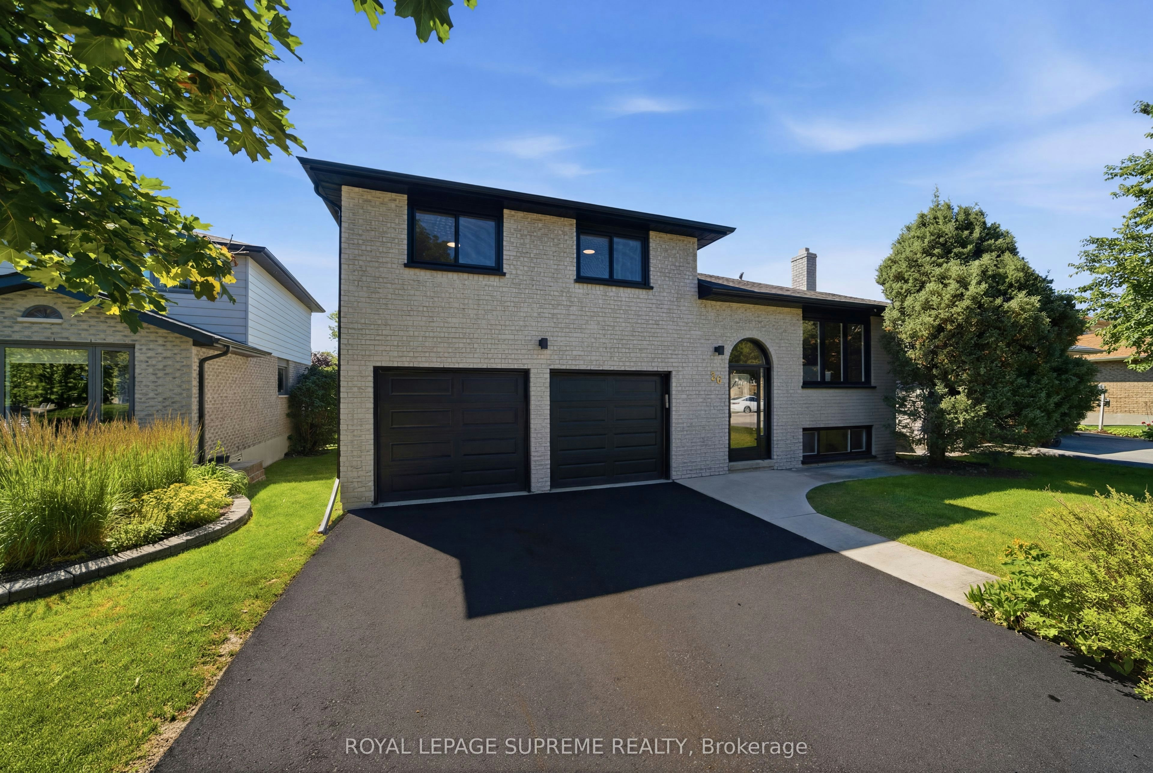 26 Crown Crescent, Bradford West Gwillimbury, ON, L3Z 2M6