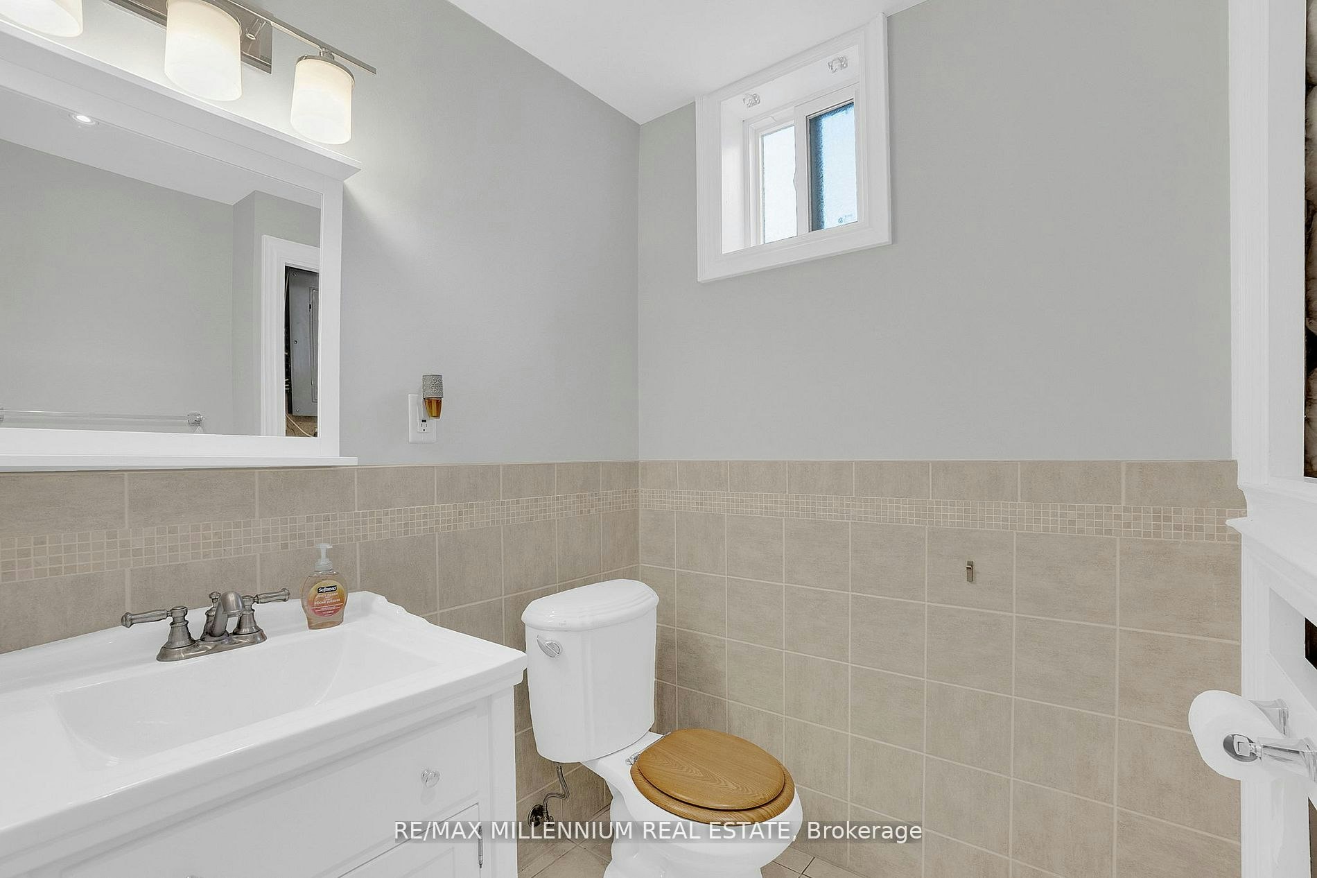 Lower-99 Willis Road, Vaughan, ON, L4L 2S4 - 9