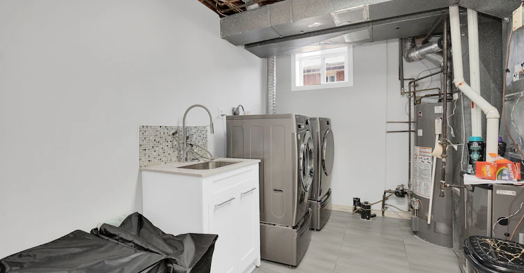 Lower-99 Willis Road, Vaughan, ON, L4L 2S4 - 7