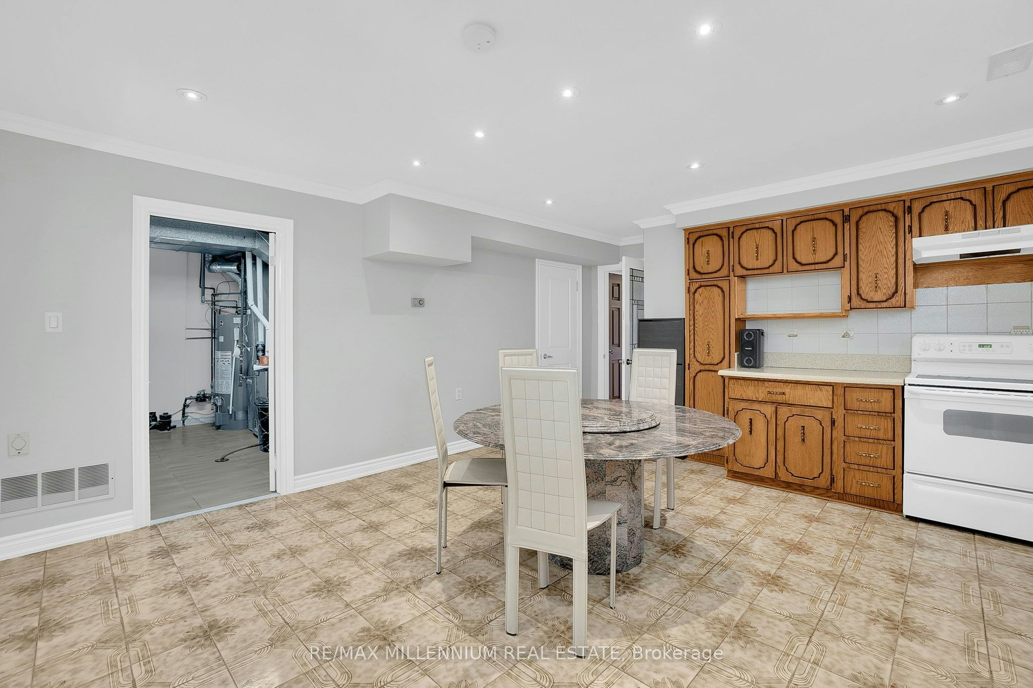 Lower-99 Willis Road, Vaughan, ON, L4L 2S4 - 4