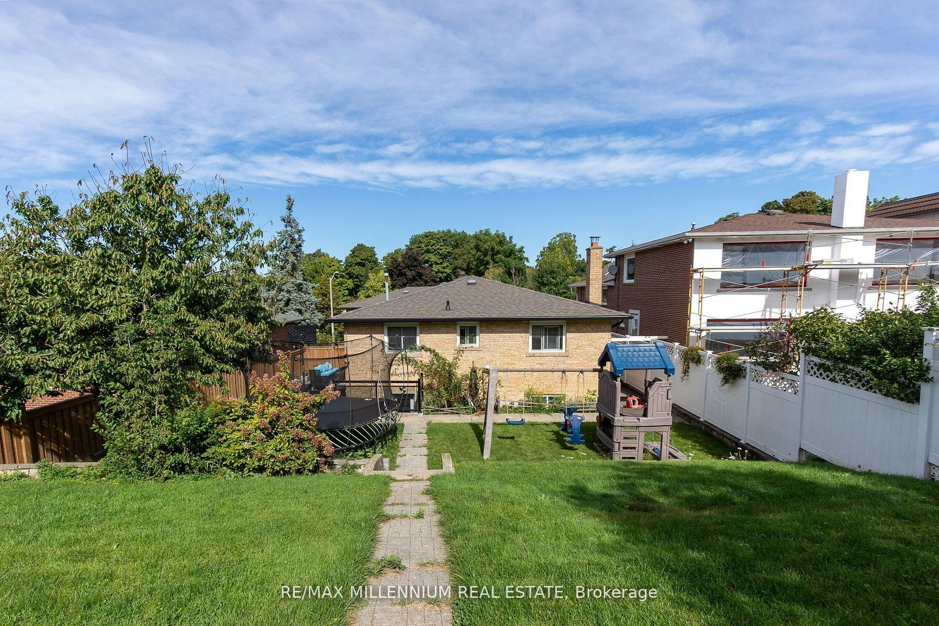 Lower-99 Willis Road, Vaughan, ON, L4L 2S4 - 11
