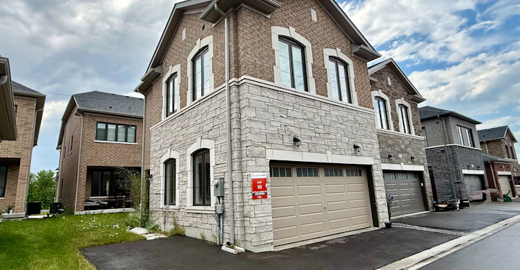 Coach Hse-10 Fred Lablanc Drive, Markham, ON, L6B 1R8