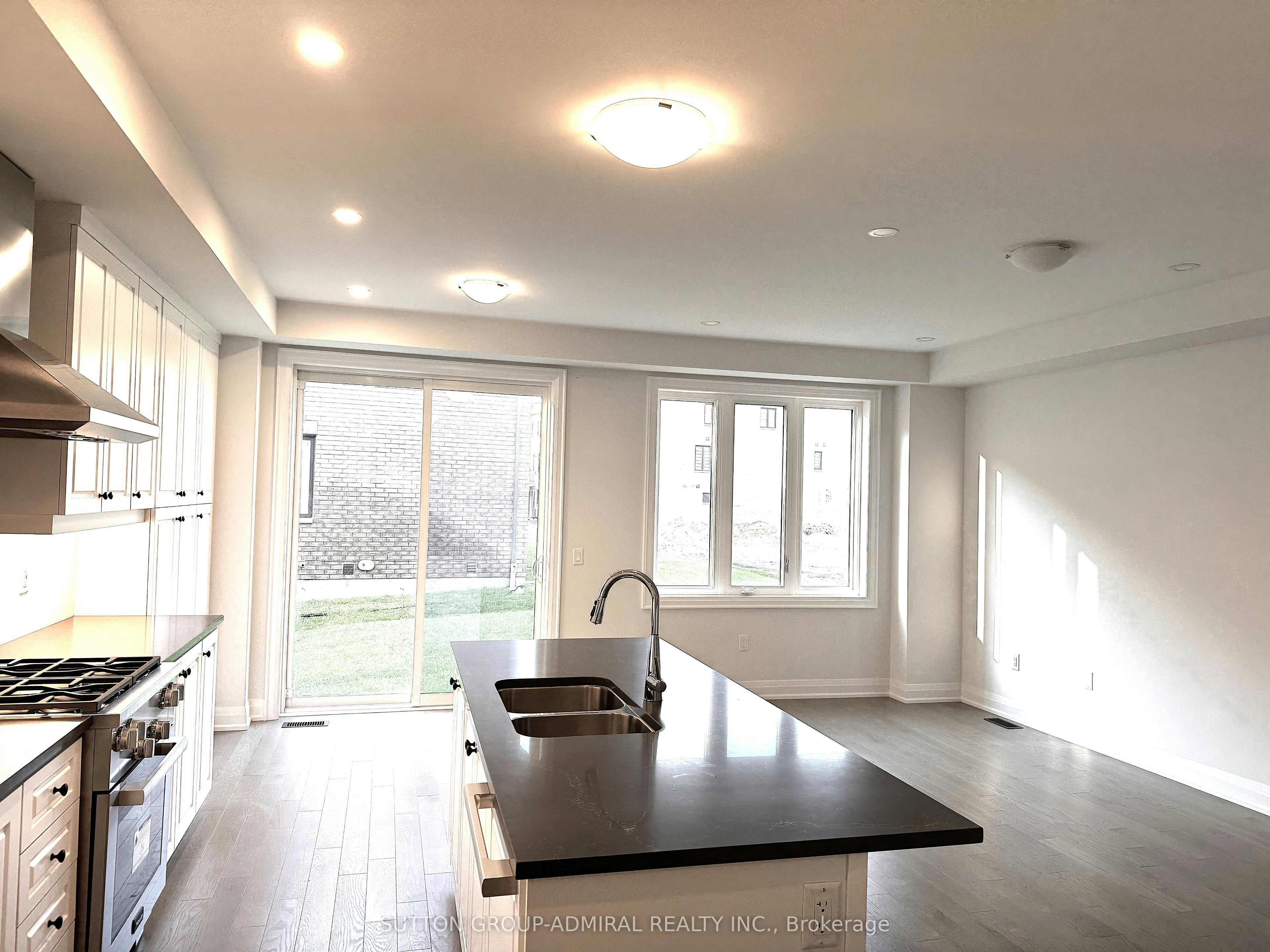 16 Donnacona Drive, Vaughan, ON, L4H 5L6 - 5
