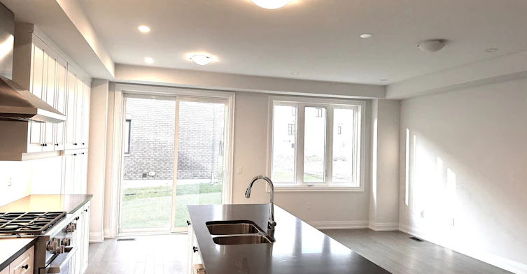 16 Donnacona Drive, Vaughan, ON, L4H 5L6 - 5