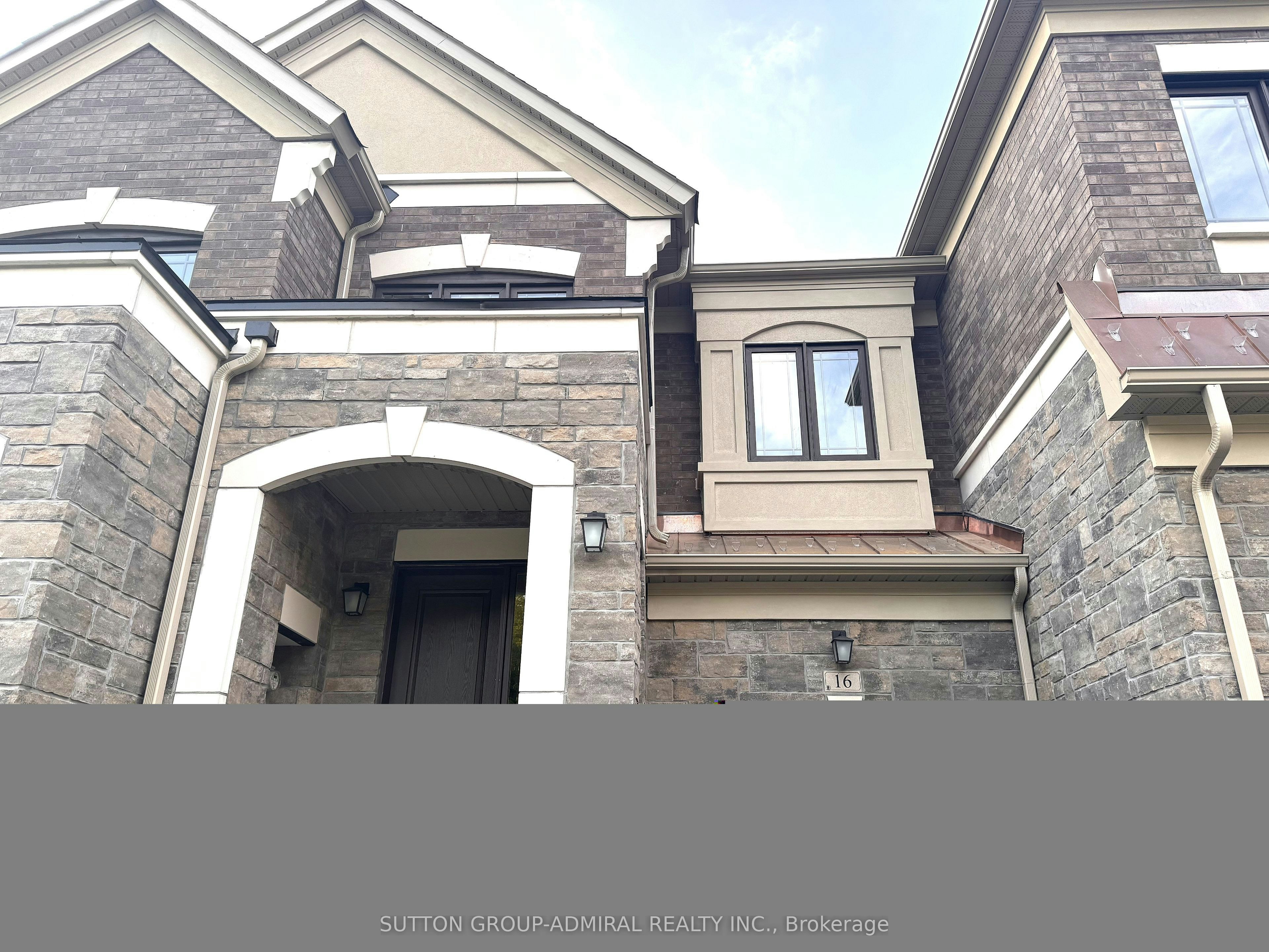 16 Donnacona Drive, Vaughan, ON, L4H 5L6