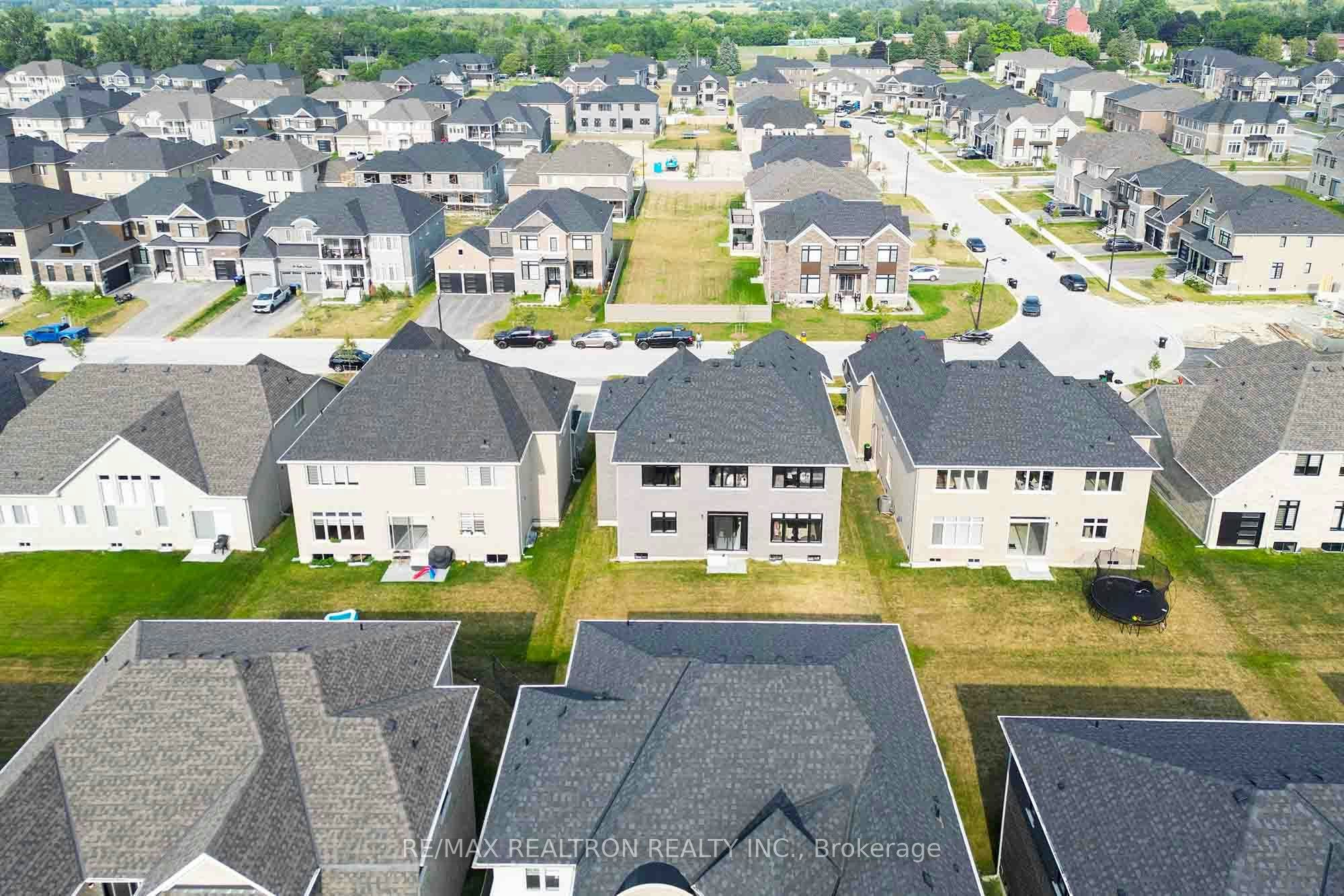 32 Bellflower Crescent, Adjala-Tosorontio, ON, L0G 1W0 - 42
