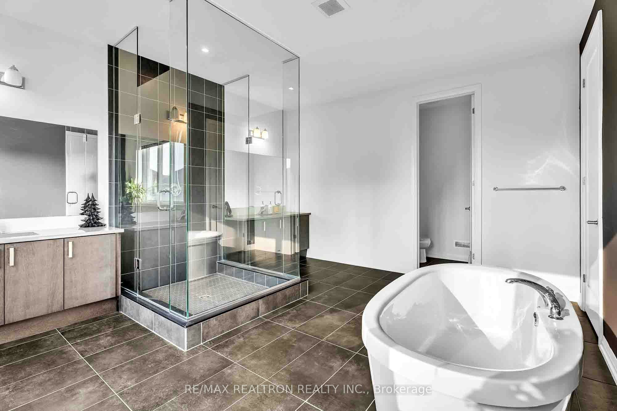 32 Bellflower Crescent, Adjala-Tosorontio, ON, L0G 1W0 - 29