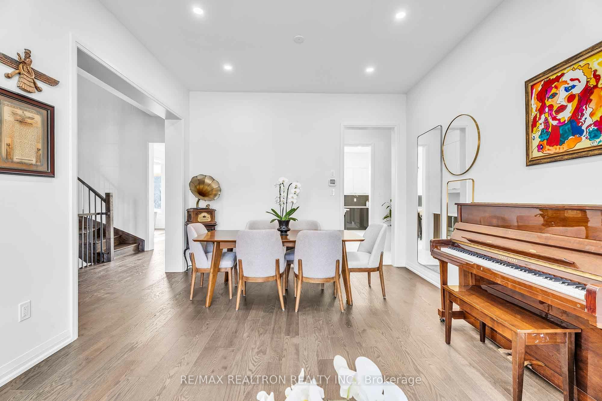 32 Bellflower Crescent, Adjala-Tosorontio, ON, L0G 1W0 - 10