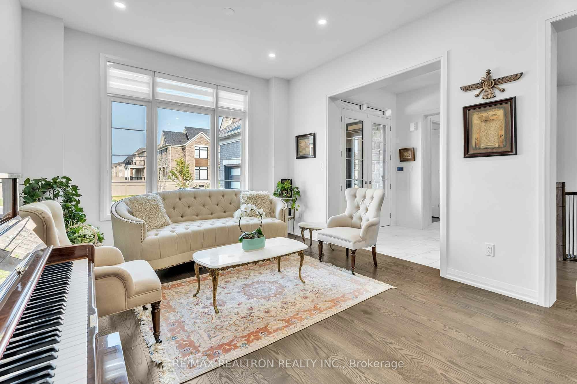 32 Bellflower Crescent, Adjala-Tosorontio, ON, L0G 1W0 - 7