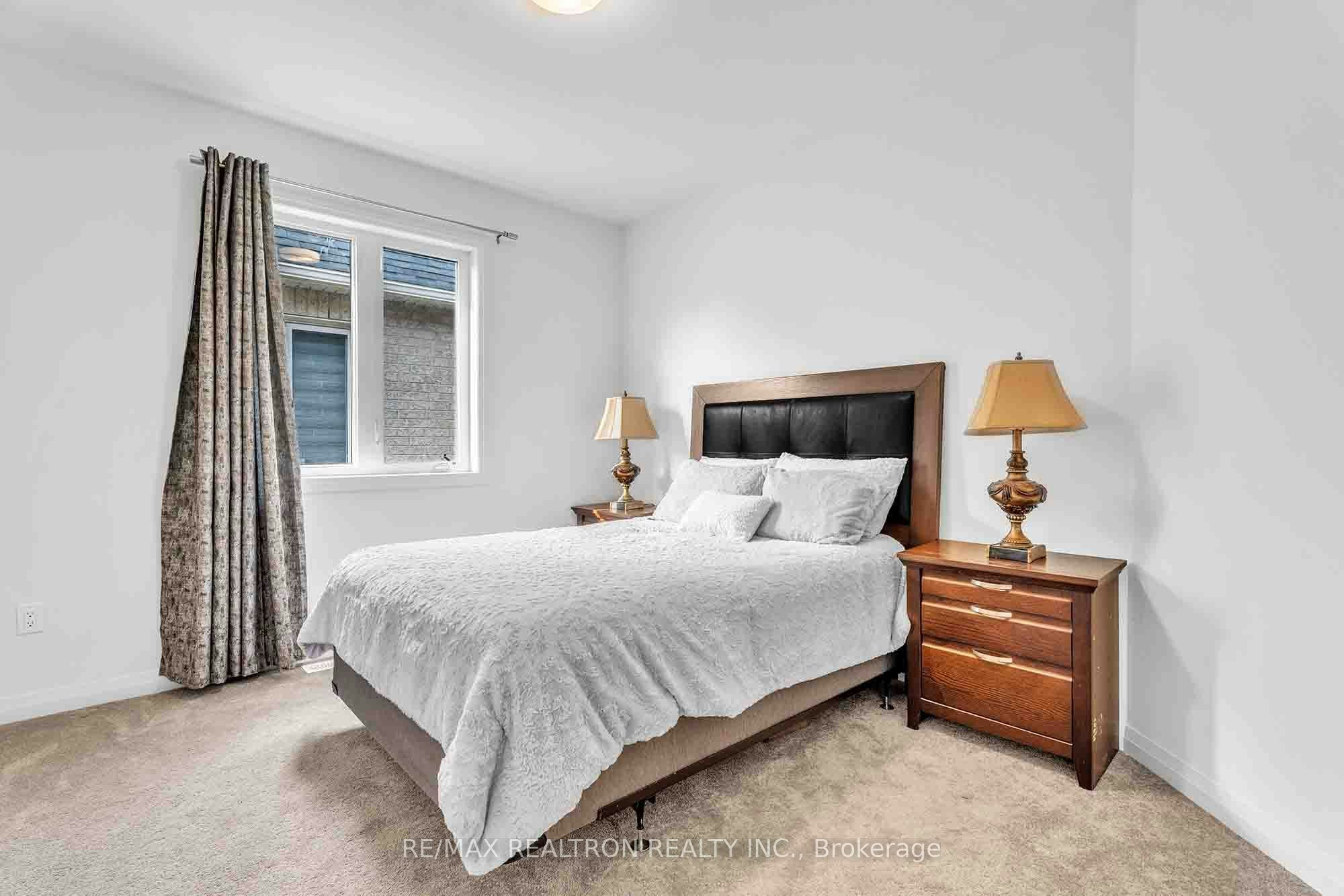 32 Bellflower Crescent, Adjala-Tosorontio, ON, L0G 1W0 - 40
