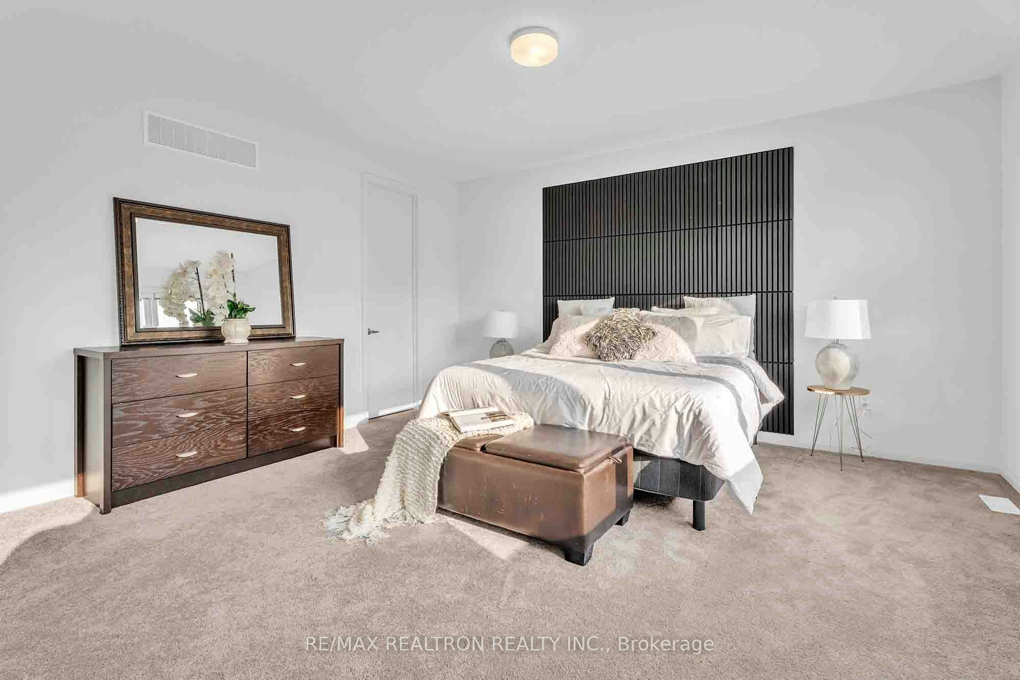 32 Bellflower Crescent, Adjala-Tosorontio, ON, L0G 1W0 - 26