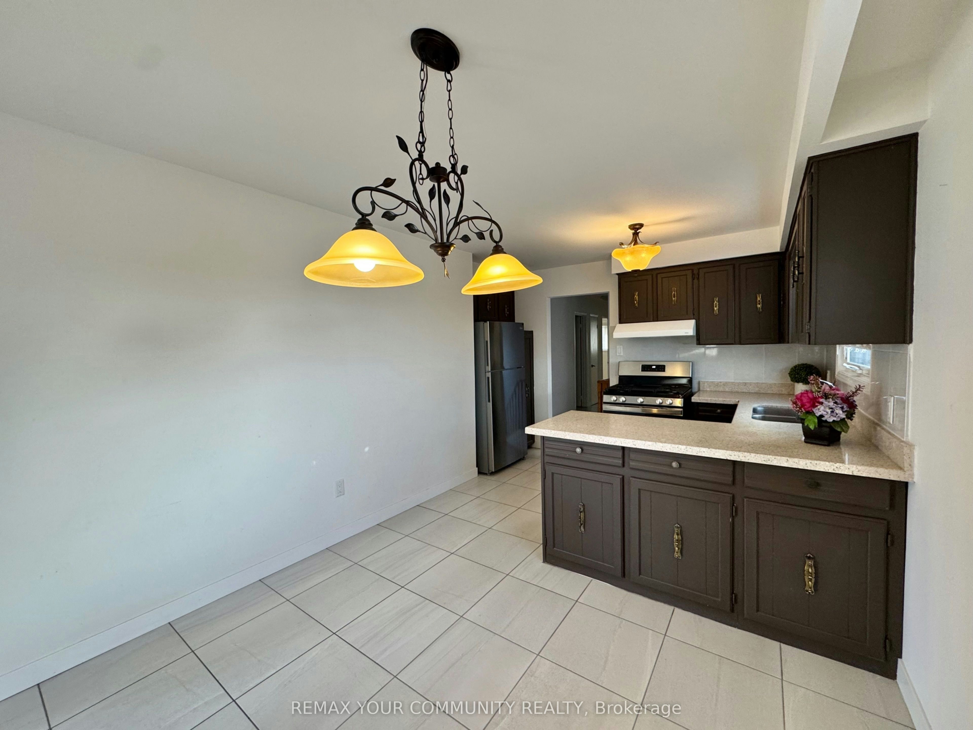 165 Aberdeen Avenue, Vaughan, ON, L4L 1C3 - 8