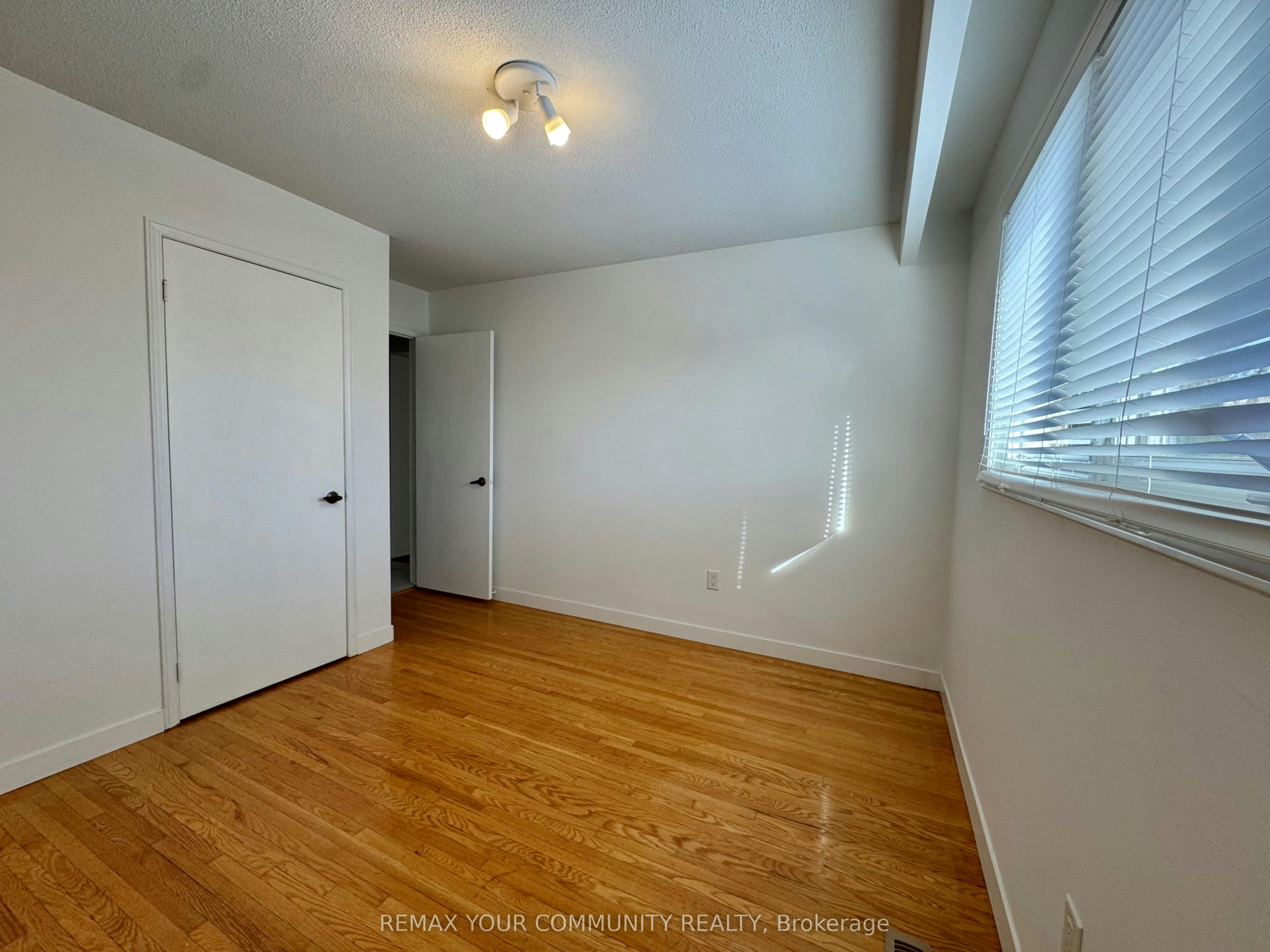 165 Aberdeen Avenue, Vaughan, ON, L4L 1C3 - 19