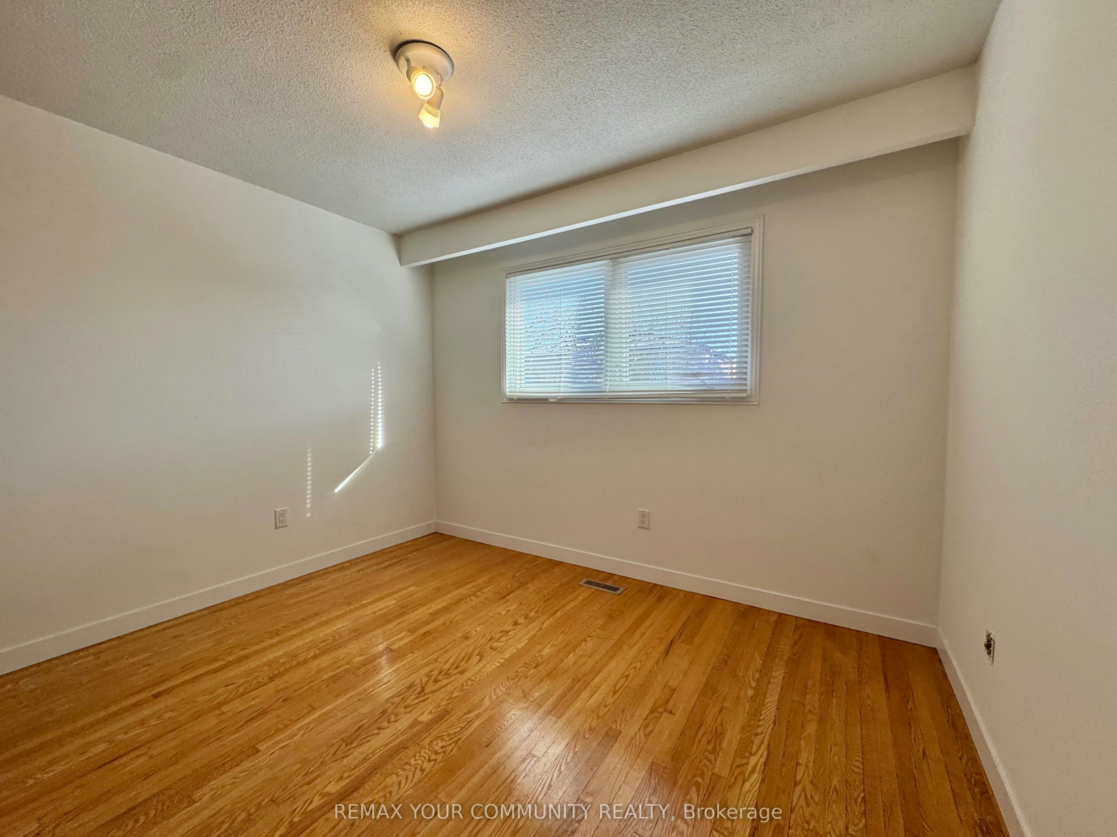 165 Aberdeen Avenue, Vaughan, ON, L4L 1C3 - 20