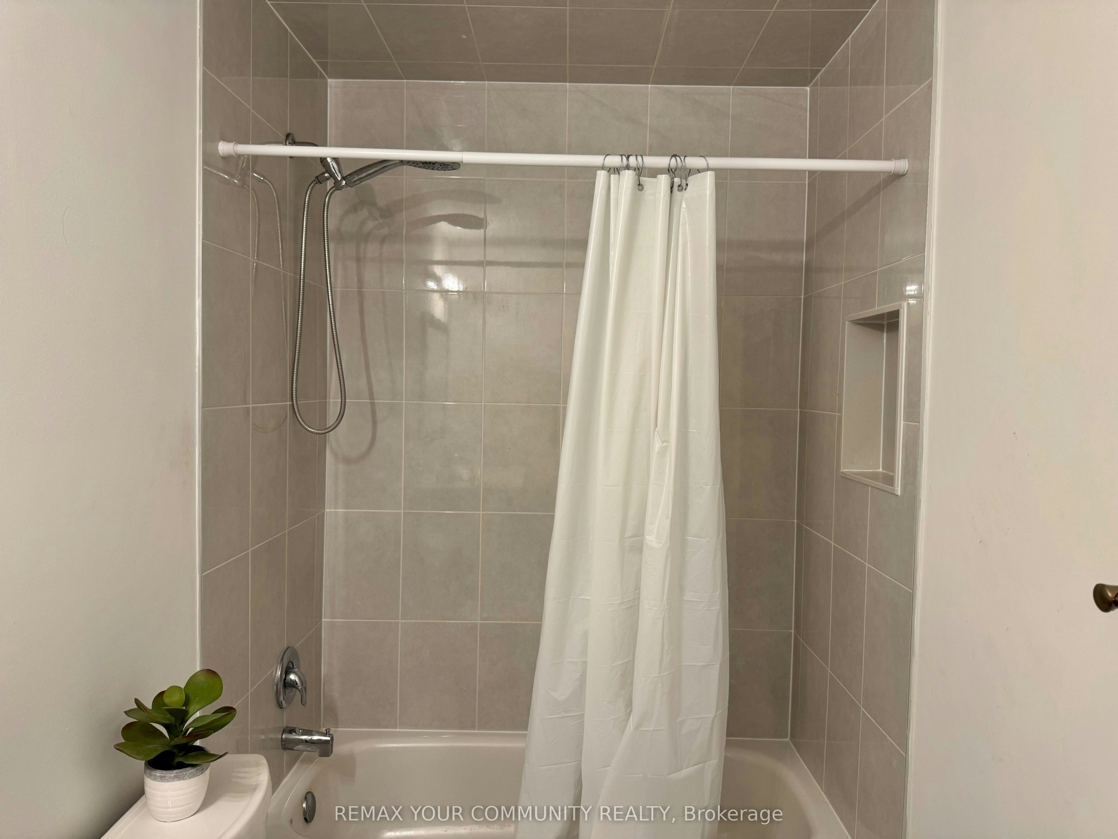 165 Aberdeen Avenue, Vaughan, ON, L4L 1C3 - 25