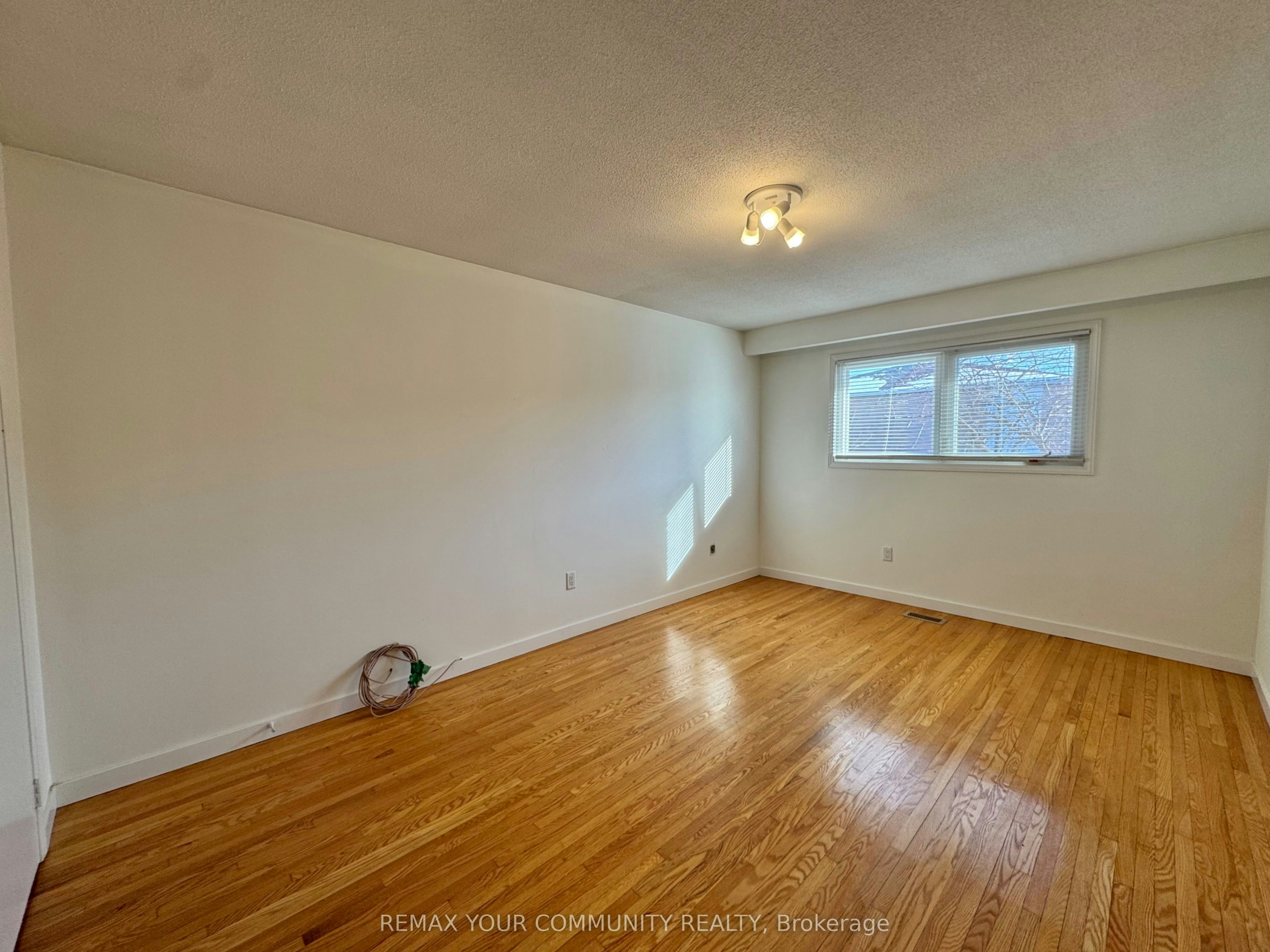 165 Aberdeen Avenue, Vaughan, ON, L4L 1C3 - 16