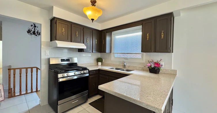 165 Aberdeen Avenue, Vaughan, ON, L4L 1C3 - 5