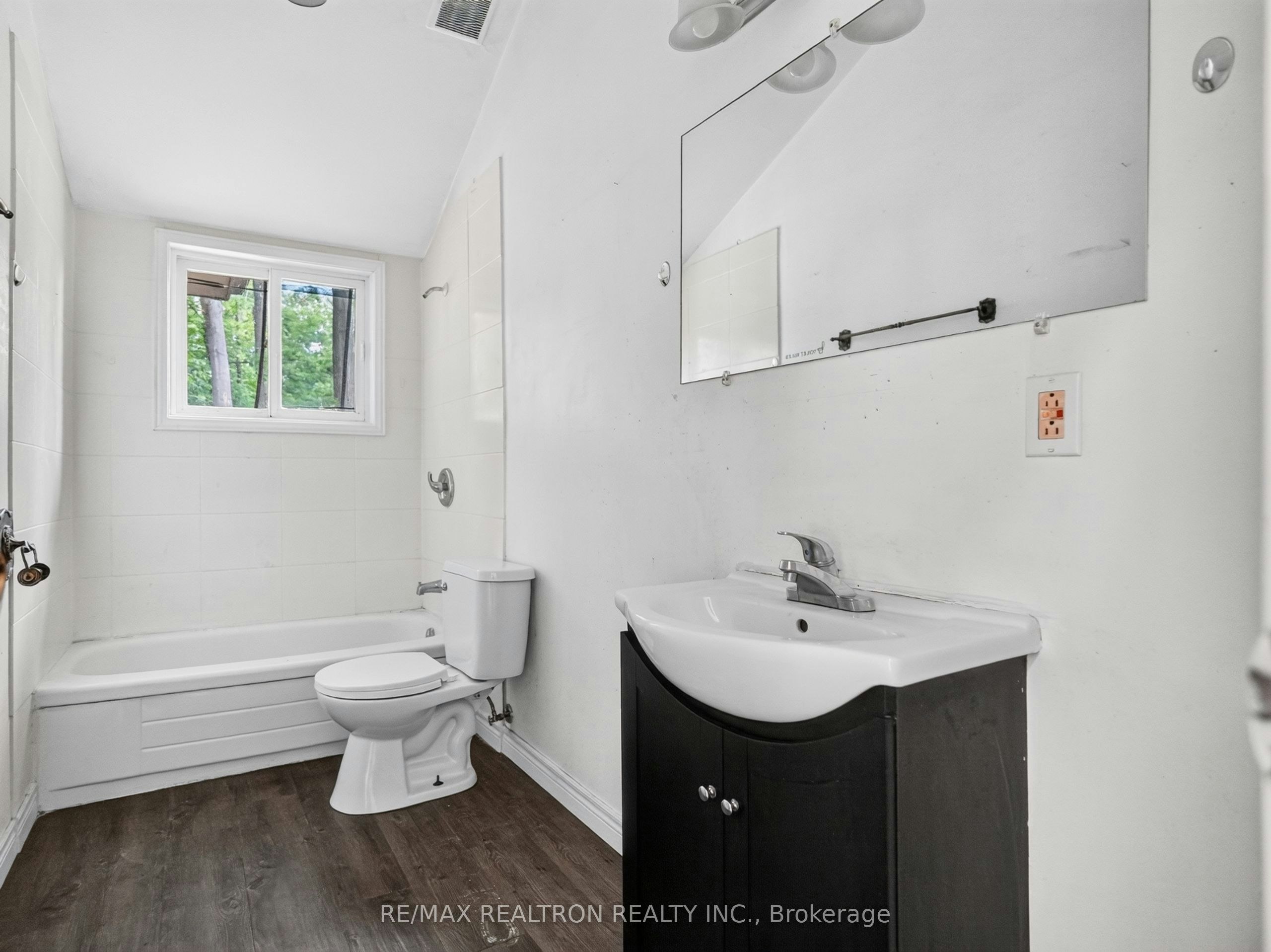110 Glenwoods Avenue, Georgina, ON, L4P 3E9 - 21