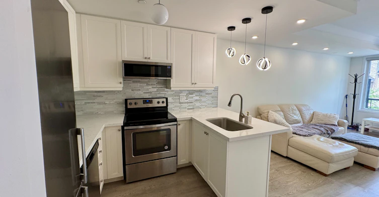 5-100 Alex Gardner Circle, Aurora, ON, L4G 3G5 - 8