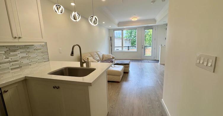 5-100 Alex Gardner Circle, Aurora, ON, L4G 3G5 - 7