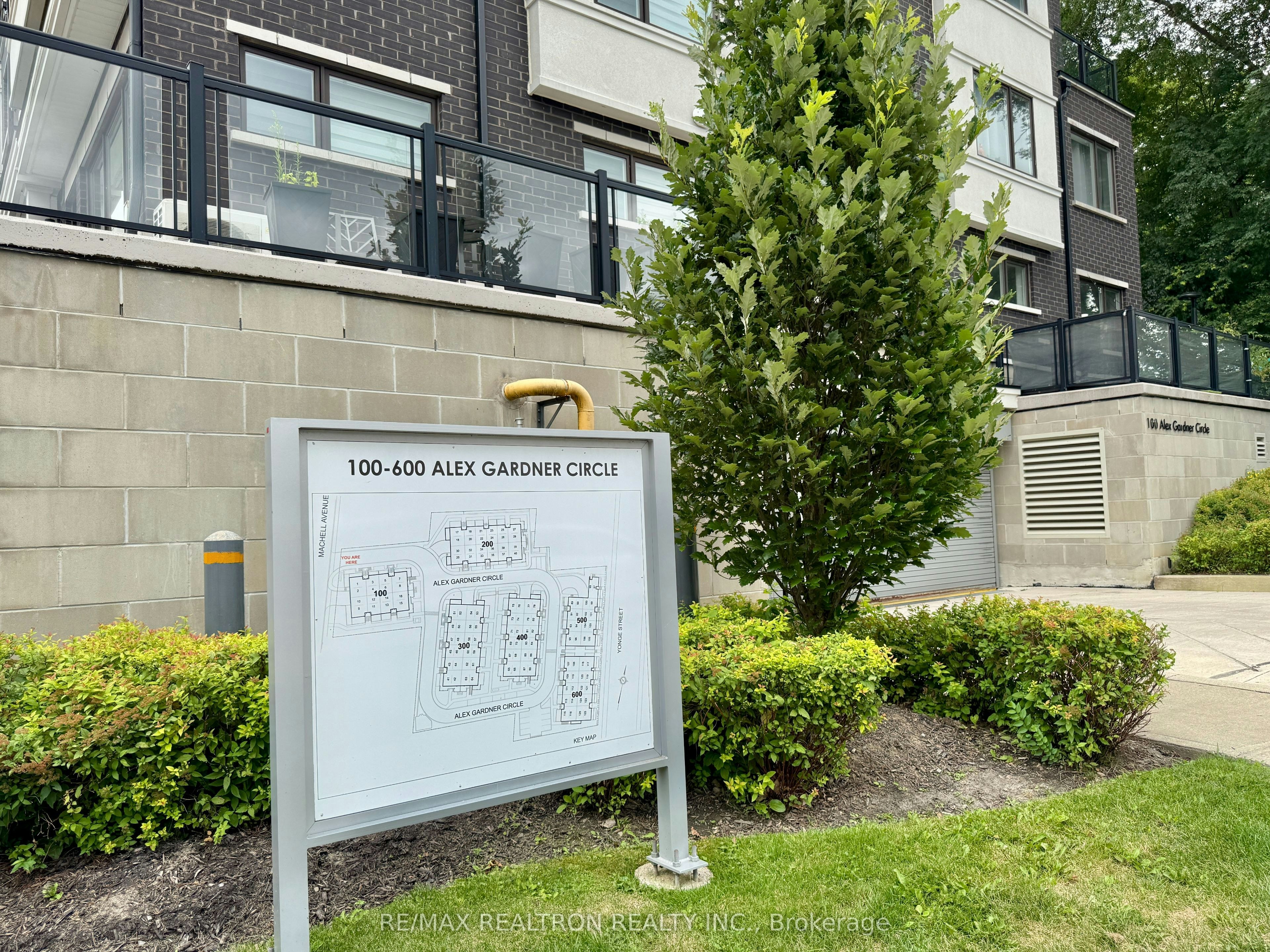 5-100 Alex Gardner Circle, Aurora, ON, L4G 3G5 - 27