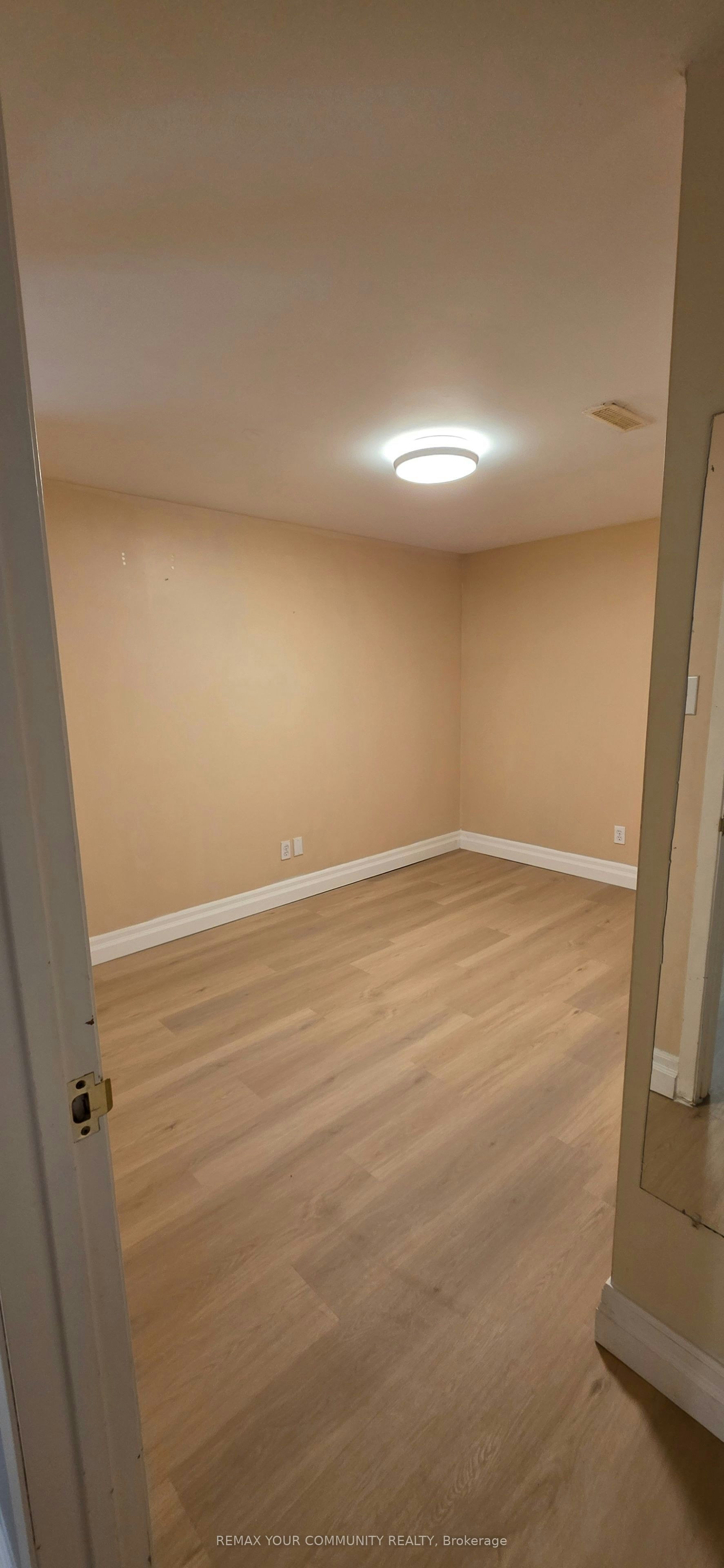 LOWER-7 Miles Court, Richmond Hill, ON, L4C 5P7 - 6