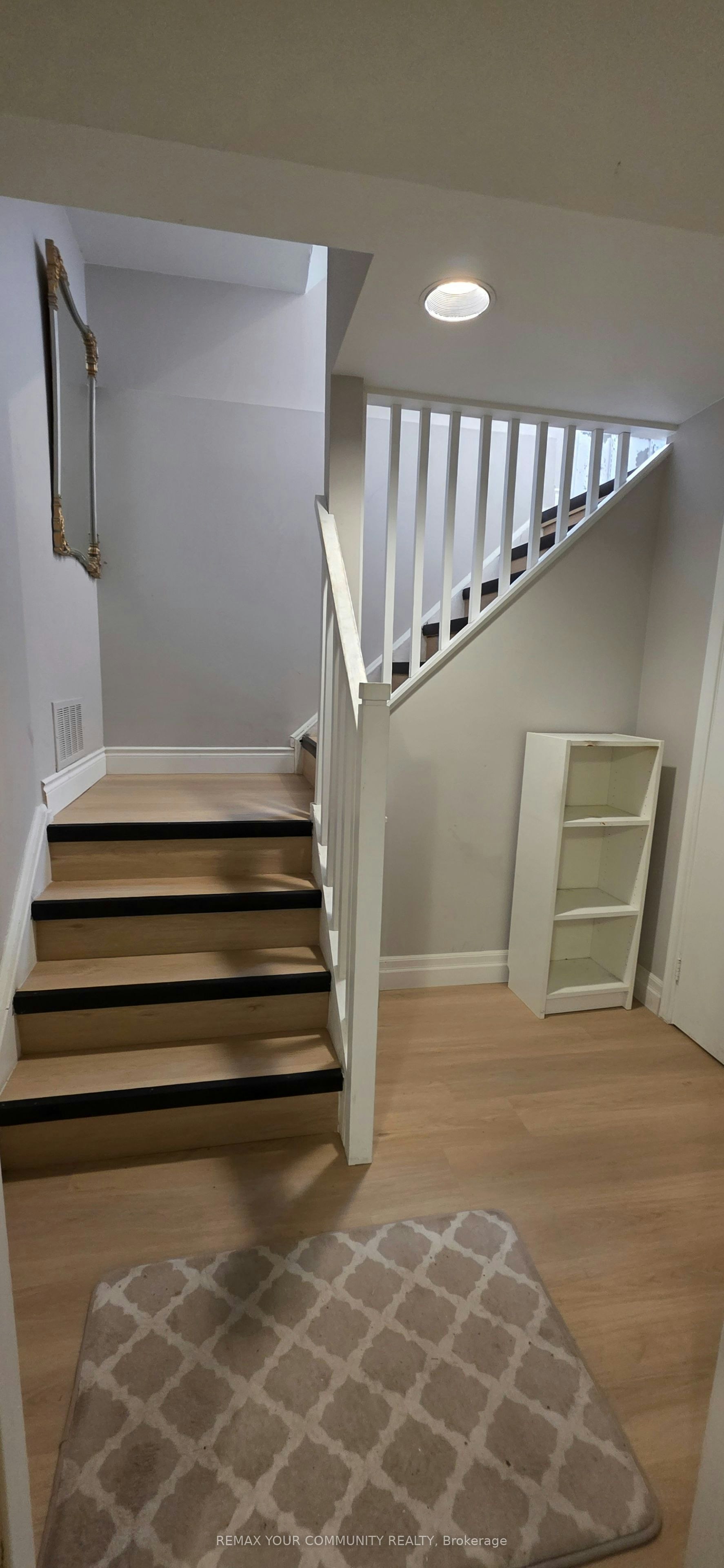 LOWER-7 Miles Court, Richmond Hill, ON, L4C 5P7 - 4