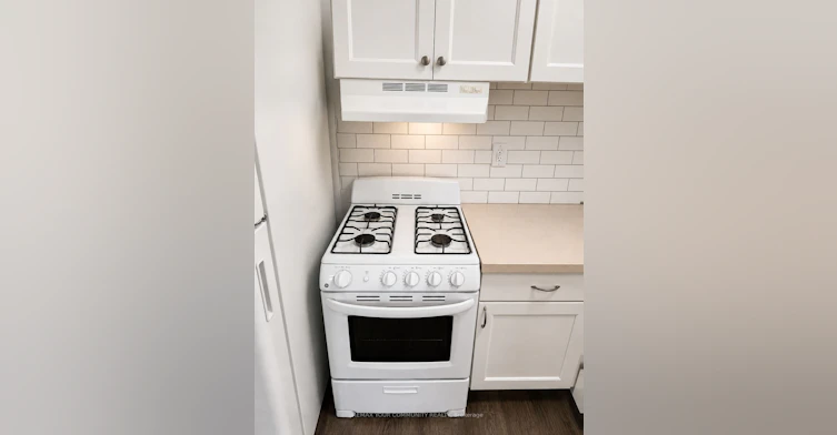 96 Gurnett Street, Aurora, ON, L4G 1P6 - 5