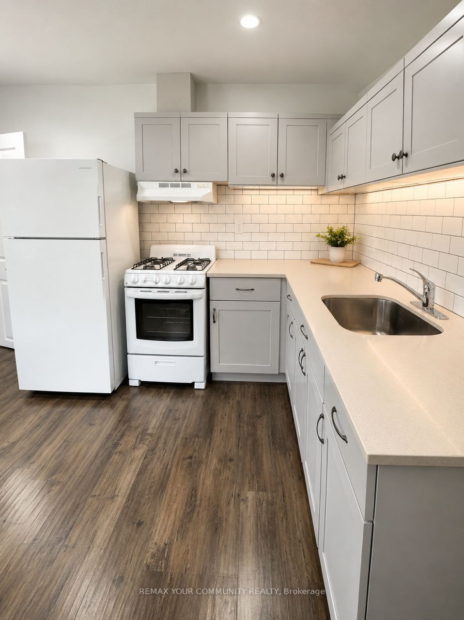 96 Gurnett Street, Aurora, ON, L4G 1P6 - 7