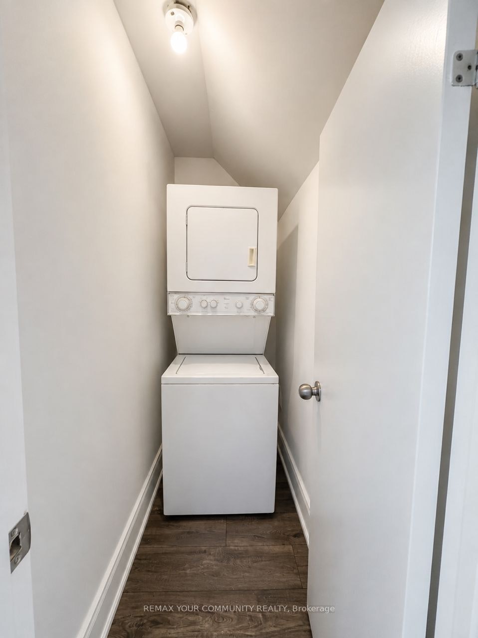 96 Gurnett Street, Aurora, ON, L4G 1P6 - 11