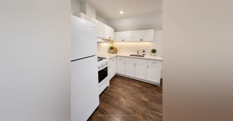 96 Gurnett Street, Aurora, ON, L4G 1P6 - 6