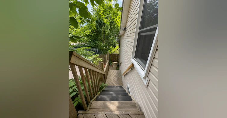 96 Gurnett Street, Aurora, ON, L4G 1P6 - 12