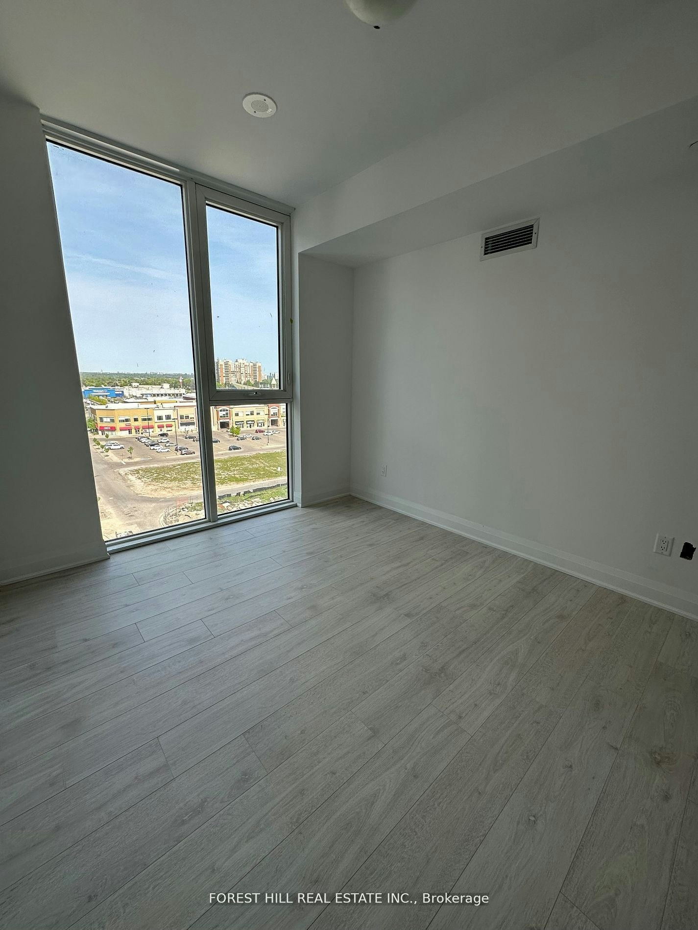 1002-10 Gatineau Drive, Vaughan, ON, L4J 0L2 - 4