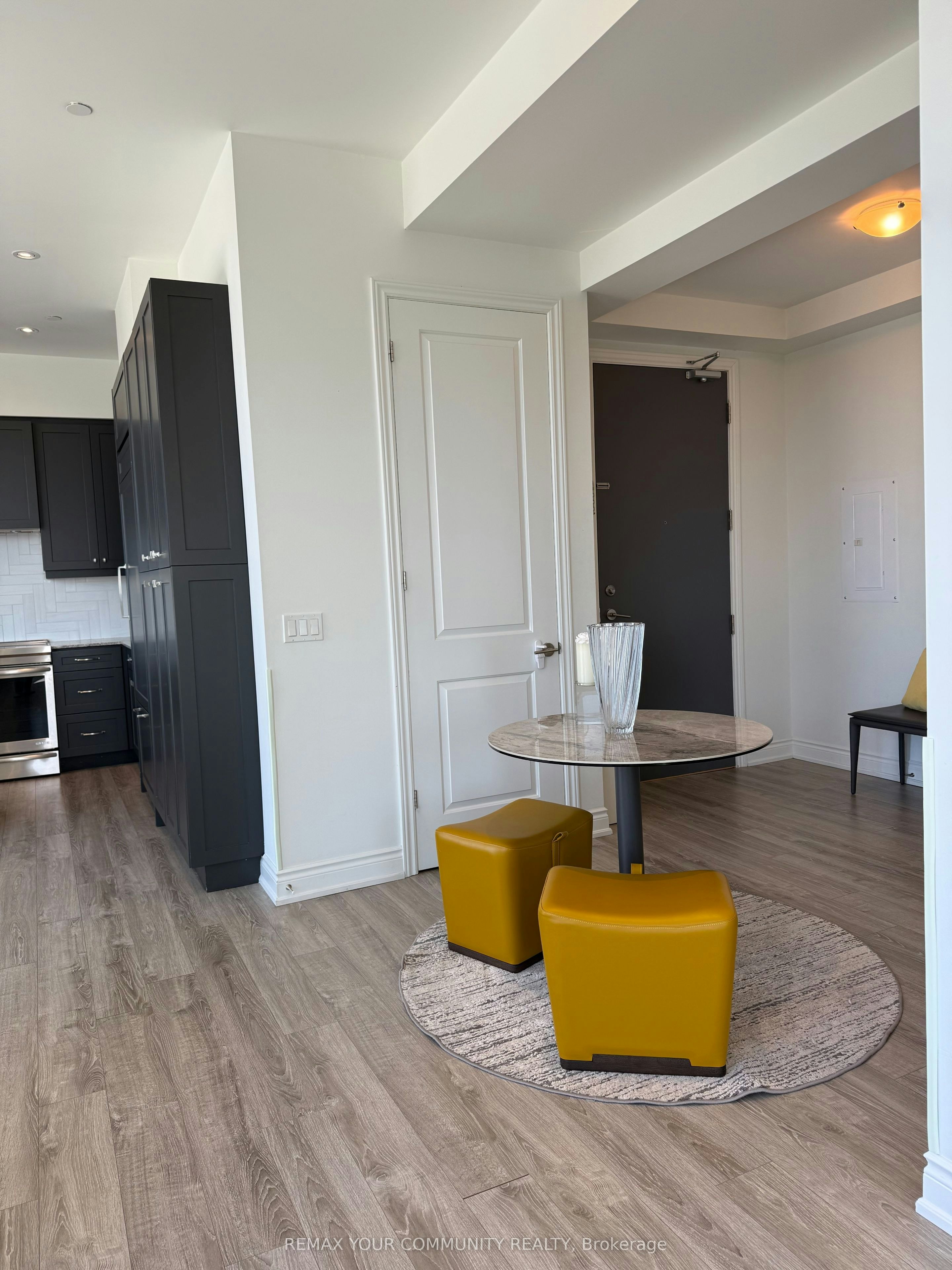 PH 5-9618 Yonge Street, Richmond Hill, ON, L4C 0X5 - 9