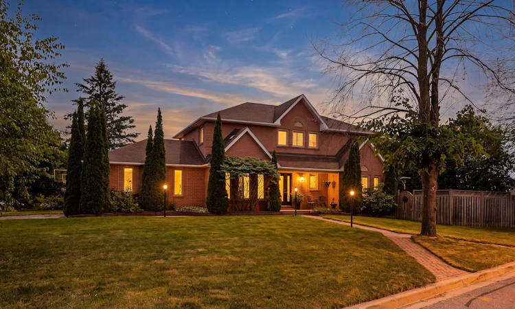 68 Autumn Way