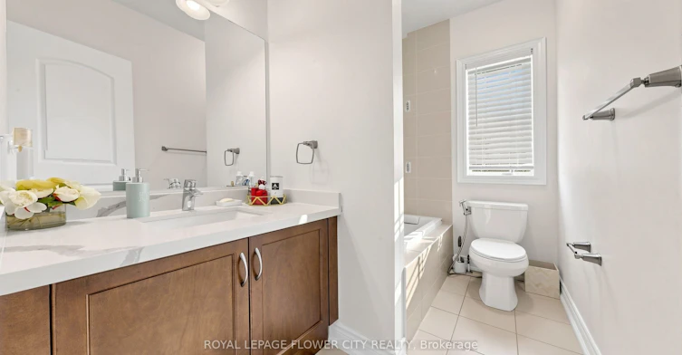 12 Paradise Valley Trail, King, ON, L7B 0A5 - 45