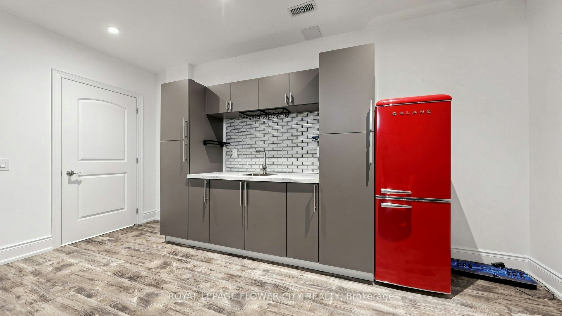 12 Paradise Valley Trail, King, ON, L7B 0A5 - 2