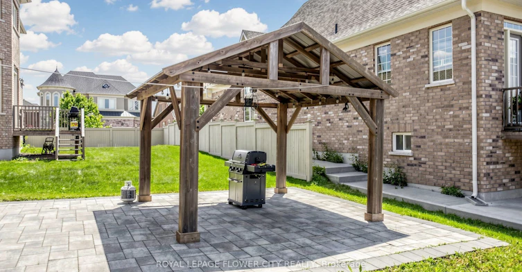12 Paradise Valley Trail, King, ON, L7B 0A5 - 12