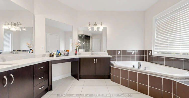 12 Paradise Valley Trail, King, ON, L7B 0A5 - 36